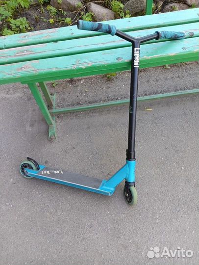 Трюковой самокат Limit