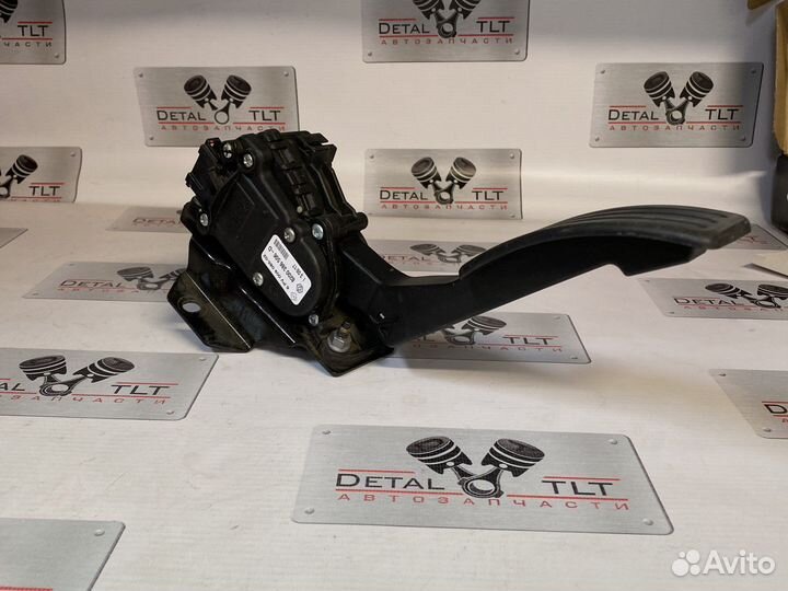 Педаль газа электронная Ларгус Дастер оригинал