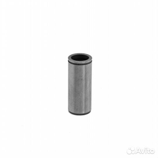 Направляющая втулка малой промежуточной шестерни