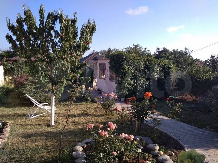 Дом 15 м² на участке 10 сот.