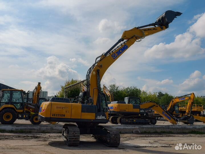 Гусеничный экскаватор XCMG XE225DN, 2023