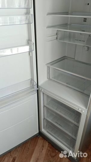 Продам холодильник indesit hotpoint ariston hbt118