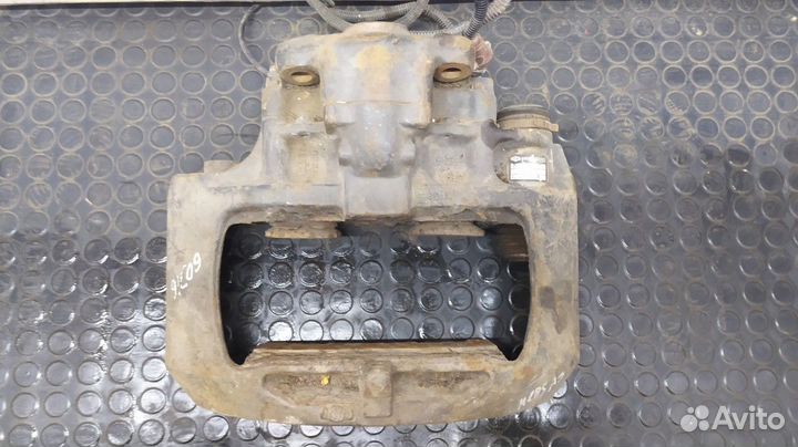 A9424203401 Суппорт передний/задний правый