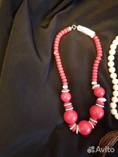 Праздничная бижутерия бусы