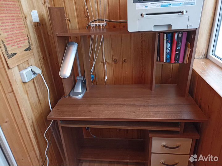 Компьютерный стол