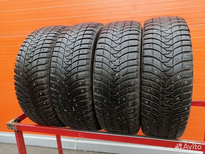 Michelin X-Ice North 3 205/60 R16