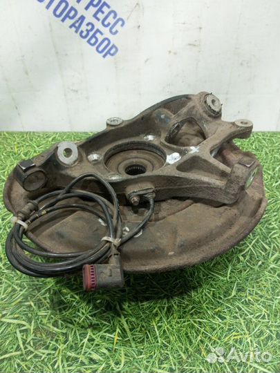 Поворотный кулак задний левый Mercedes-Benz W211