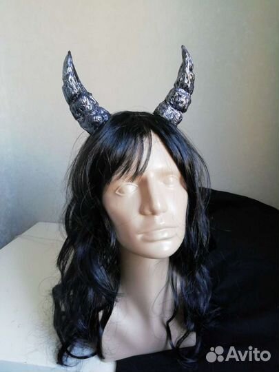 Рога на ободке