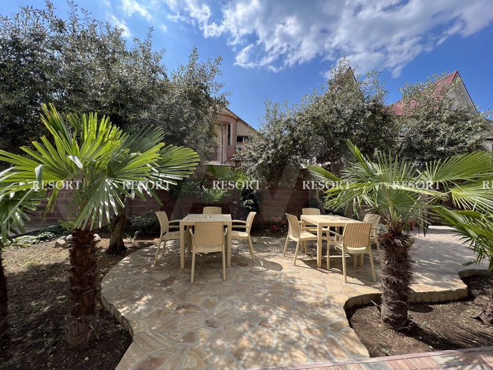 Дом 450 м² на участке 8 сот.