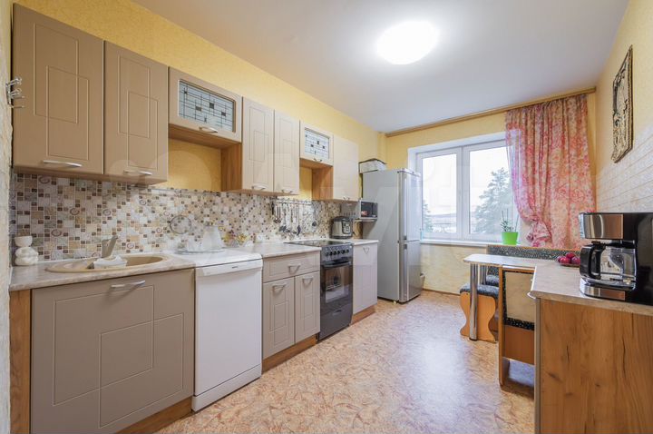 1-к. квартира, 37 м², 3/3 эт.