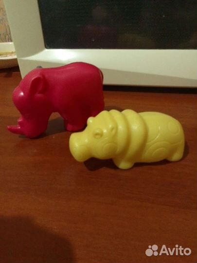 Детские игрушки из пластика