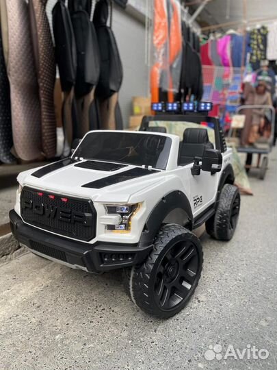 Электромобиль