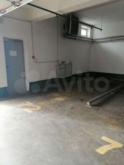 Машиноместо, 15 м²