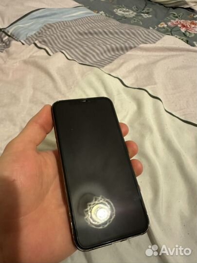 iPhone 11 Pro, 64 ГБ