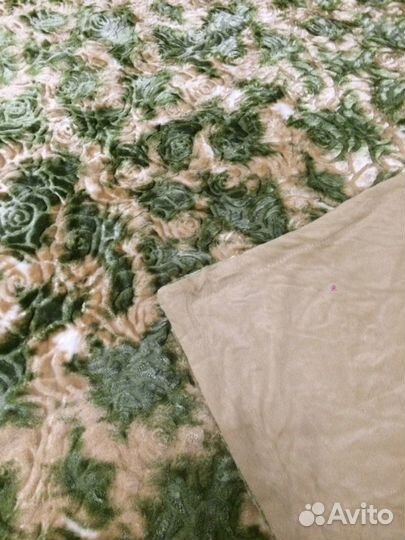 Покрывало на 2-х сп. кровать, подушка перьевая
