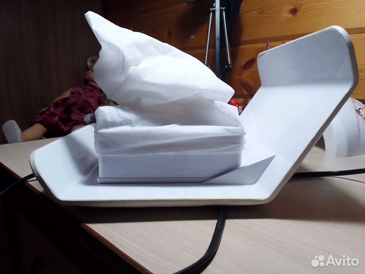 Маникюрная вытяжка, пылесос