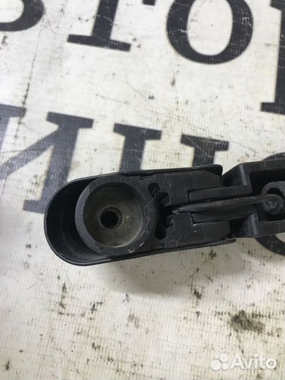 Поводок стеклоочистителя заднего Mazda CX-7