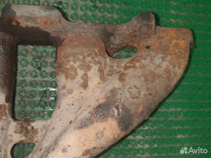 Коллектор выпускной Крайслер Вояджер 3 2,4 edz