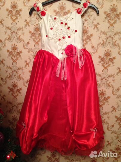 Пышное бальное платье