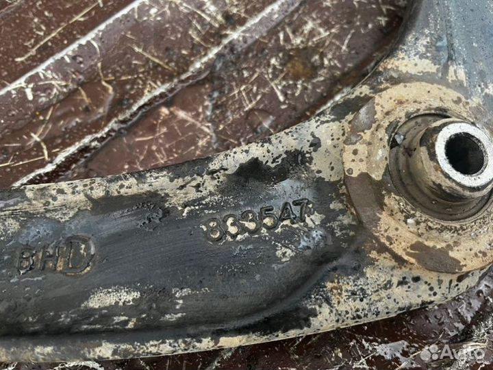 Рычаг перед. прав. Peugeot 308 1.6 EP6 2009