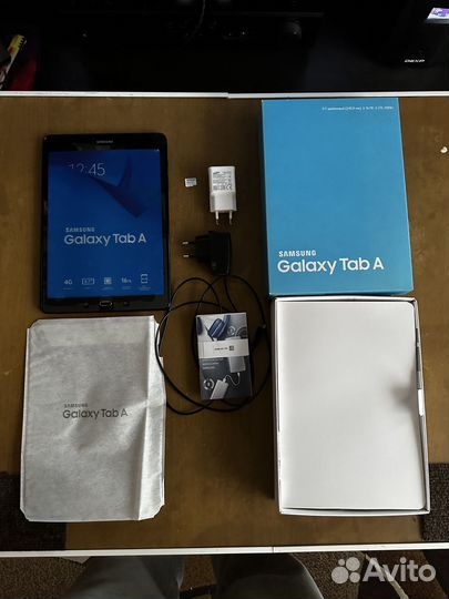 Планшет Samsung Galaxy Tab A 9.7 SM-T555 SIM, LTE