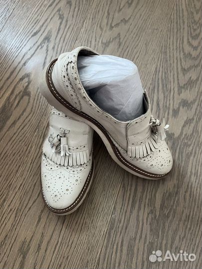 Ботинки кожаные 36 размера