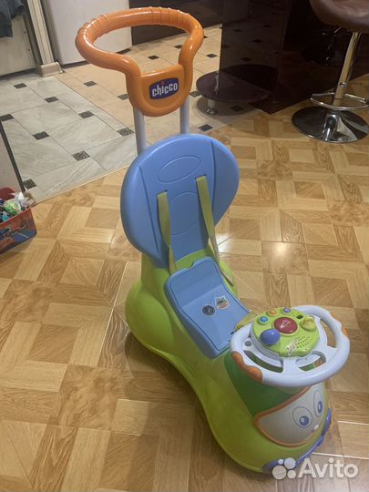 Детская машинка каталка с ручкой бу