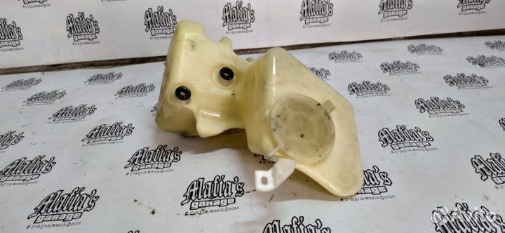 Бачок стеклоомывателя передний Mercedes-Benz