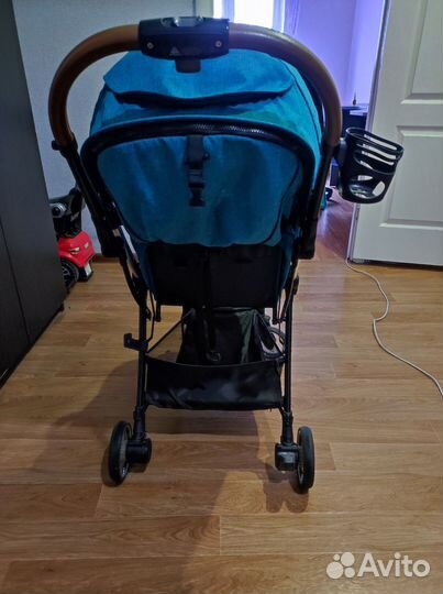 Прогулочная коляска capella