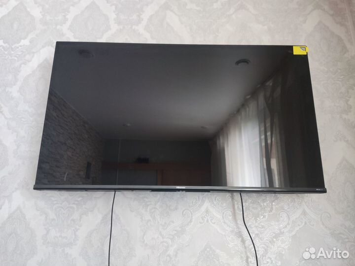 Телевизор Hisense 43E7HQ