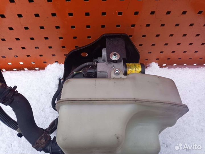 Насос гидроподвески Лексус лх 570