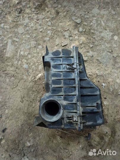 Корпус воздушного фильтра пассат б3