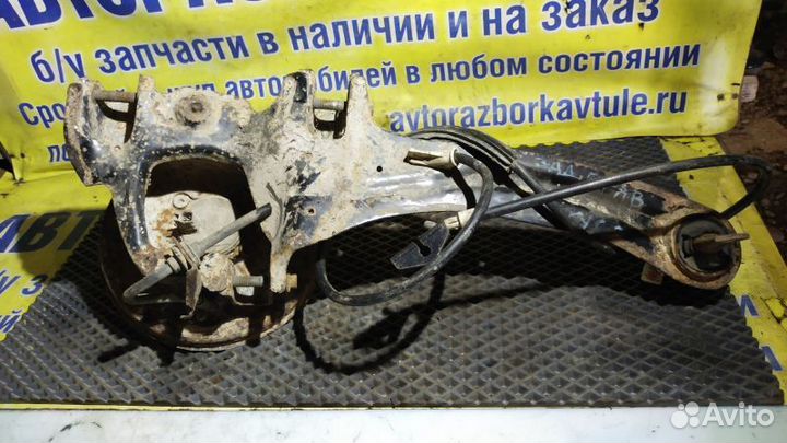 Кулак задний правый Ford Focus