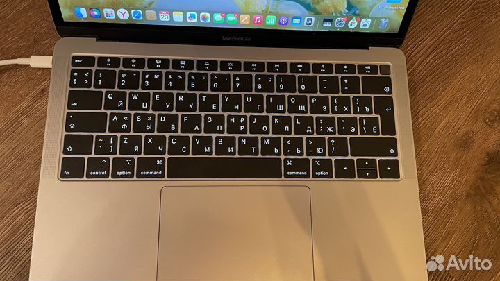Macbook air 13 + клавиатура и мышь