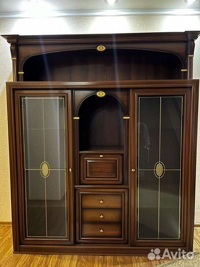 Буфеты и серванты бу