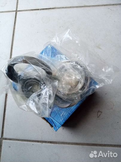 Подшипник передней ступиц на мерседес