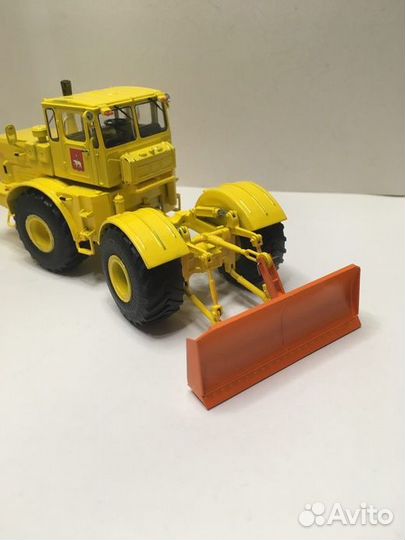 1:35 Сборная модель Отвал для трактора К-700