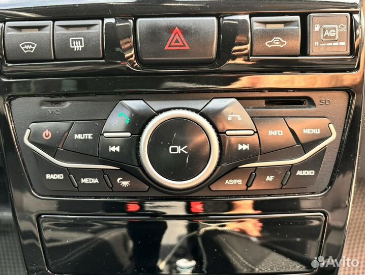 Штатная магнитола priora 2