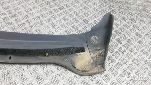 Накладка декоративная (жабо, дождевик) opel astra