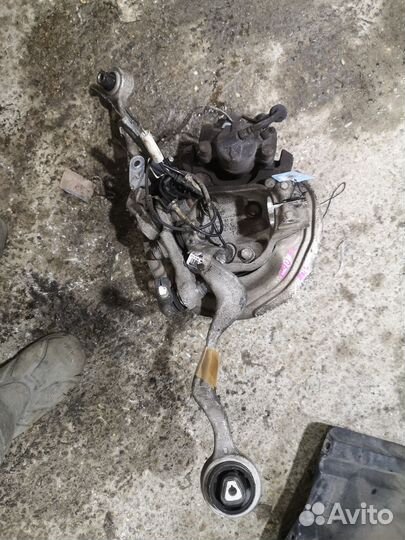 Ступица Bmw 3-series E90 (Переднее Левое)