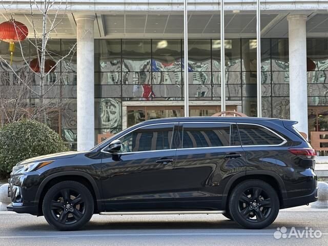 Toyota Highlander 2.0 AT, 2021, 50 000 км