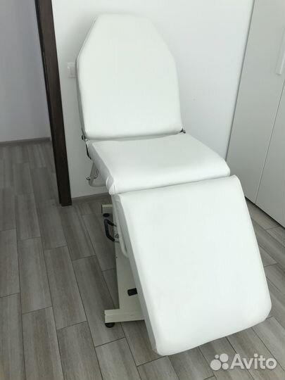 Продам кушетку