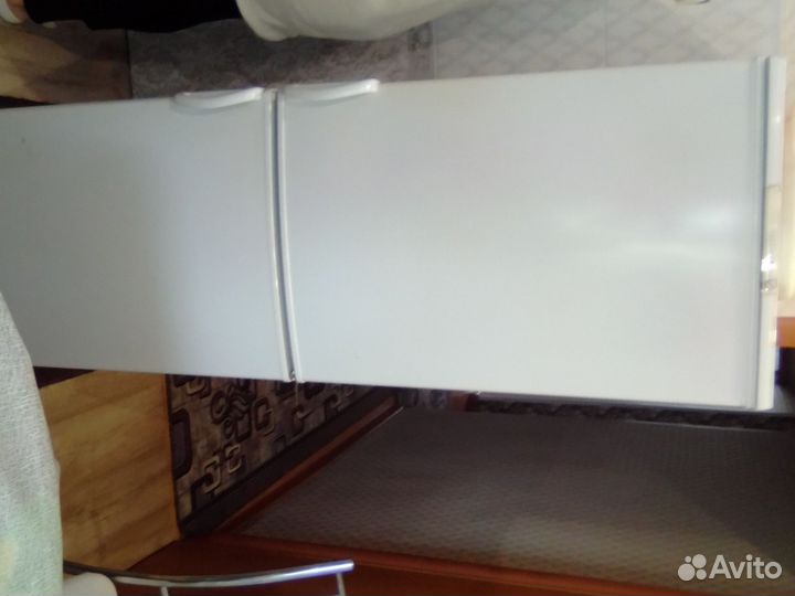 Холодильник Бирюса