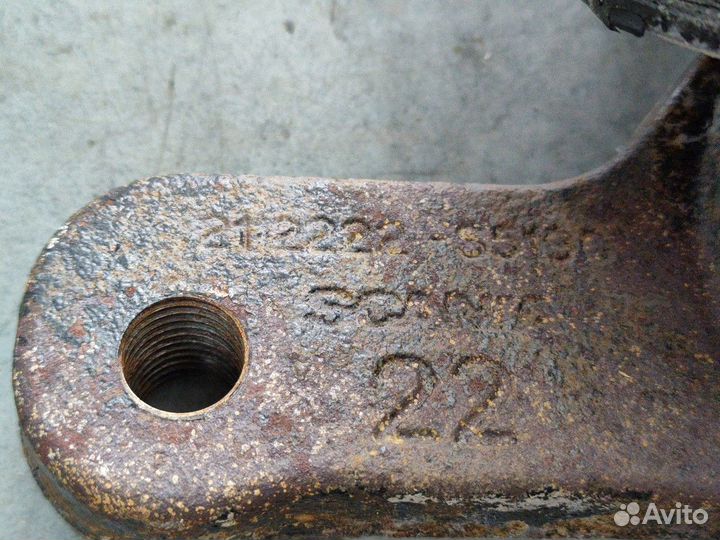 Подушка двигателя передняя левая