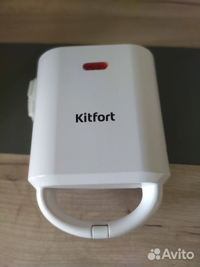 Вафельница для бельгийских вафель kitfort kt 1641