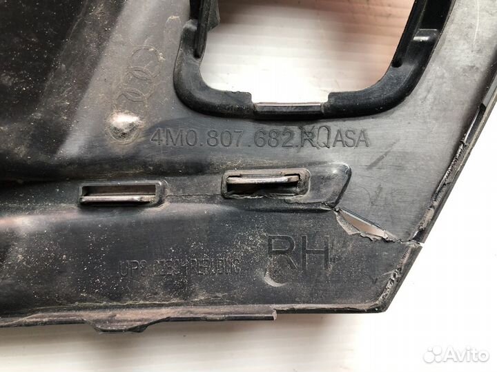 Решетка бампера правая Audi Q7 4M 2015