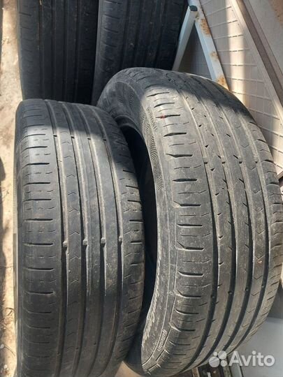 Continental ContiPremiumContact 5 215/60 R17