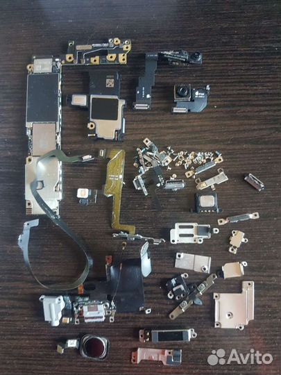 Коробка от iPhone