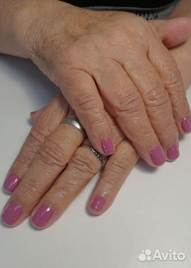 Маникюр, педикюр, укрепление ногтей