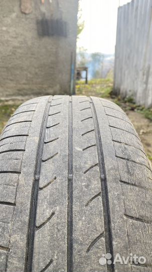 Bridgestone B250 195/65 R15